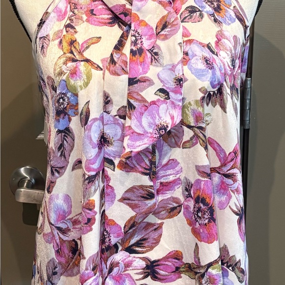 cha cha vente Tops - 💙Cha Cha Vente Floral Top in Pink and Purple